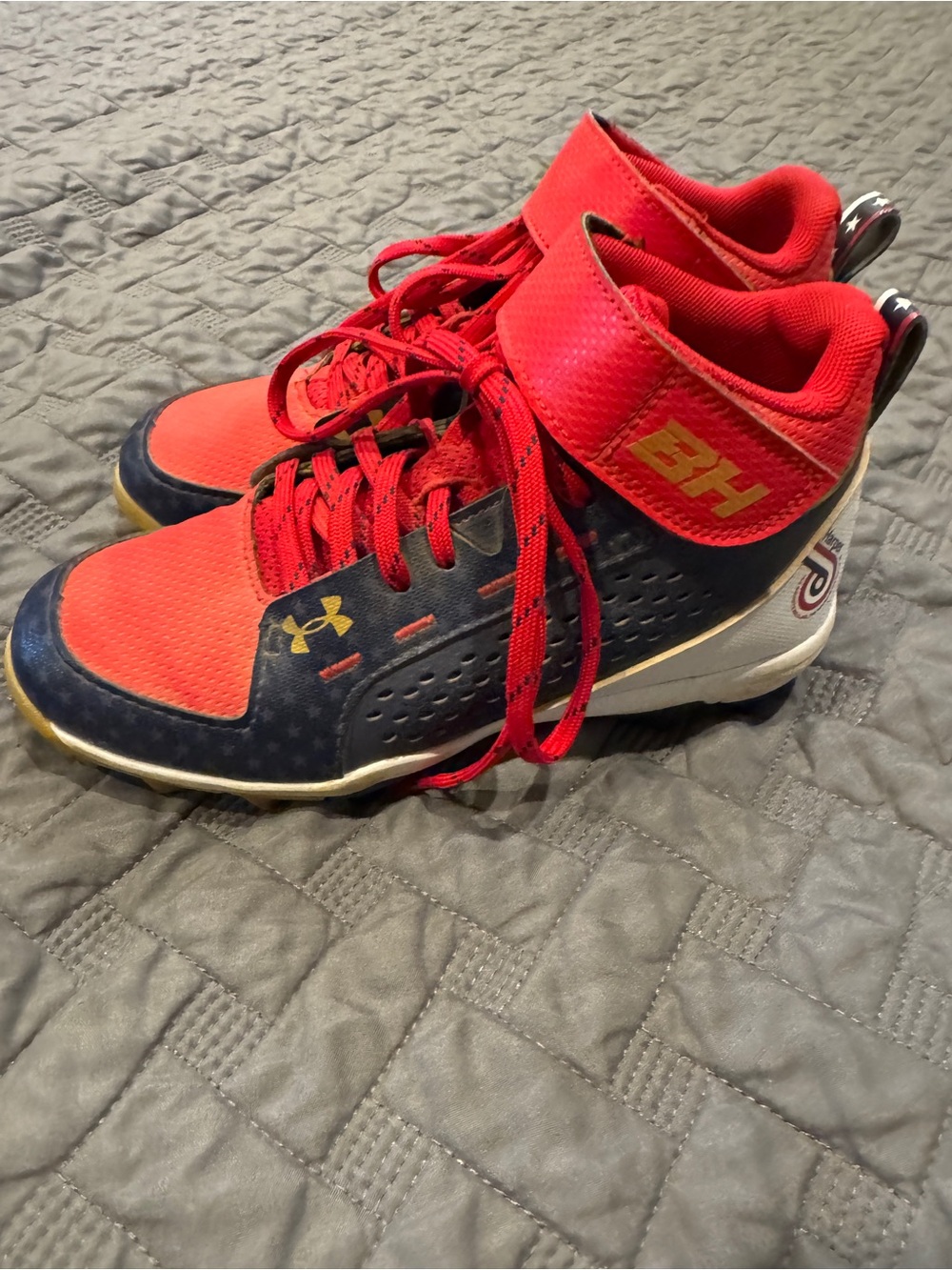 Under Armour Kids' Red and Navy High-Top Athletic Cleats size